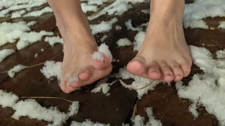 OnlyFans cuenta farmcorefeet header 2