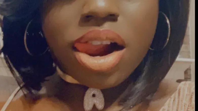 OnlyFans cuenta urchocolatebunni header 2