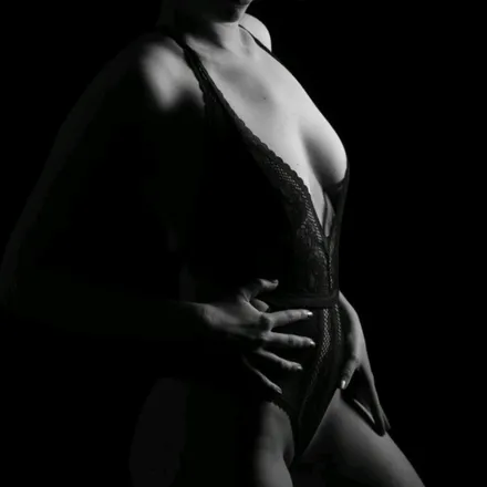 OnlyFans cuenta hot_princess.kisses header 2