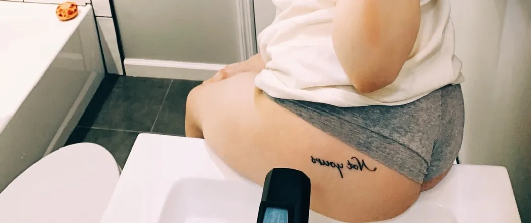 OnlyFans cuenta anonymousalexiss header 2