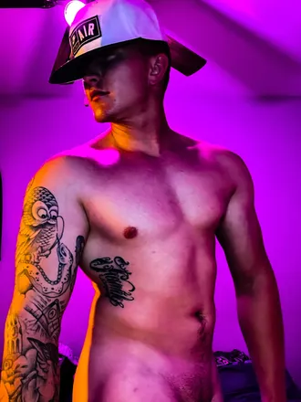 OnlyFans cuenta odie69xxx header 2
