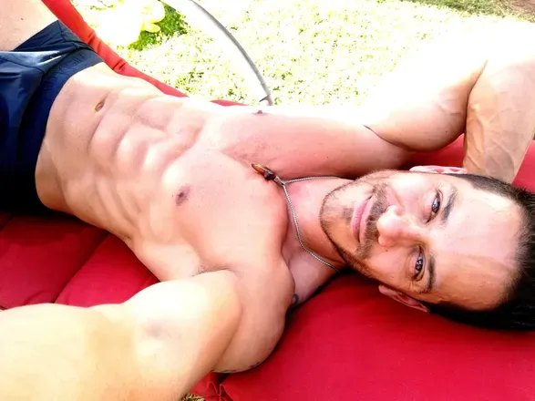 OnlyFans cuenta juliosw header 2