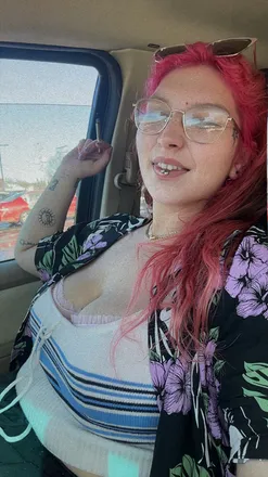 OnlyFans cuenta queenb.420 header 2