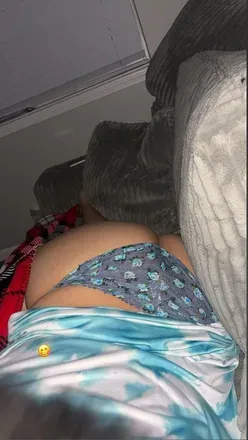 OnlyFans cuenta youloveithere1 header 1