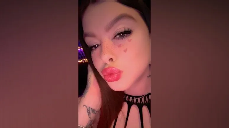 OnlyFans cuenta lexiesnoww header 2