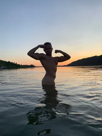 OnlyFans cuenta axelrose4u header 2