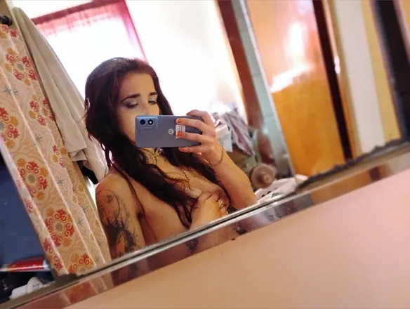 OnlyFans cuenta iris_2323 header 2