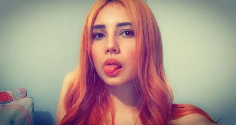 OnlyFans cuenta isabellalatinaa header 2