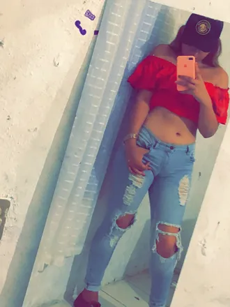OnlyFans cuenta karlyexxx header 2