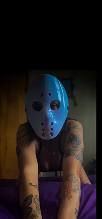 OnlyFans account  sexy_mommy12 header 2