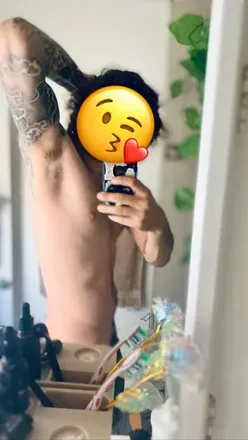 OnlyFans cuenta therealbihubby avatar 1