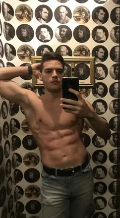OnlyFans cuenta kevincage10 avatar 1