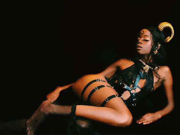 OnlyFans cuenta darkestnyx header 2