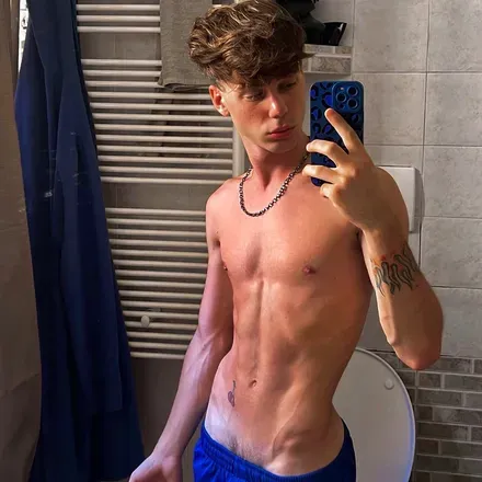 OnlyFans cuenta lucaferrariofficial avatar 1