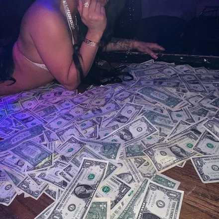 OnlyFans cuenta therealalexxxandrea header 2