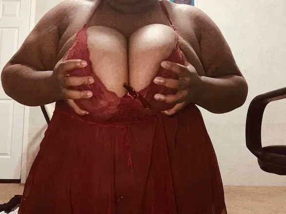OnlyFans cuenta maevebabe1 avatar 1