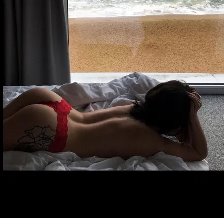 OnlyFans cuenta honey_kari header 2