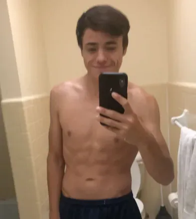 OnlyFans cuenta brataner63963 avatar 1