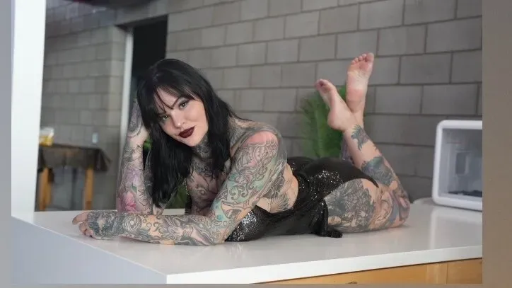 OnlyFans account  heidilavon header 2