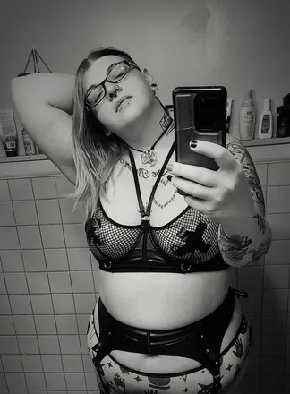 OnlyFans cuenta d4rklyx header 2