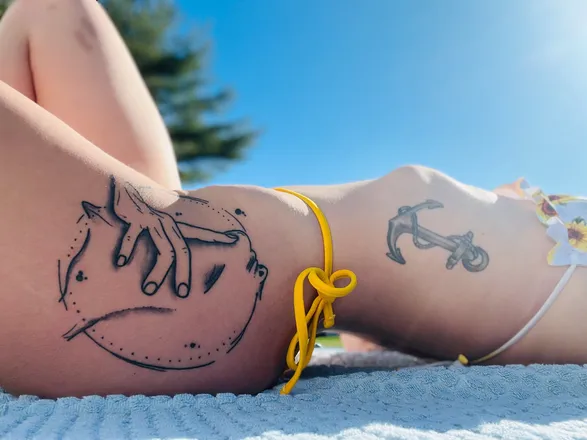 OnlyFans cuenta submissivepetiteprincess header 2