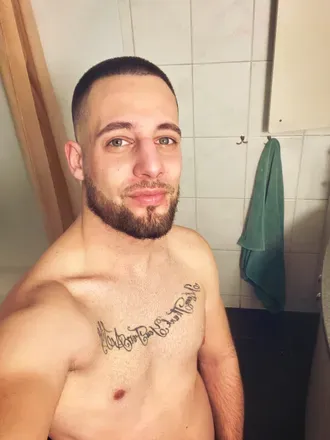 OnlyFans account  benthomas1122 avatar 1