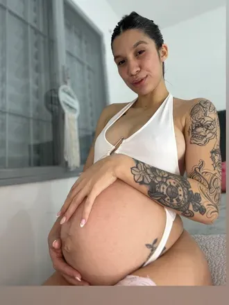 OnlyFans of roxy_mommyhot