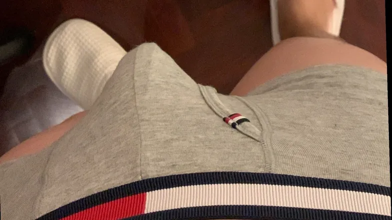 OnlyFans cuenta t_priv98 header 2