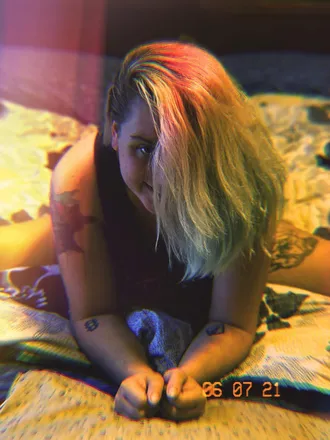 OnlyFans account  bratty.gatita header 2
