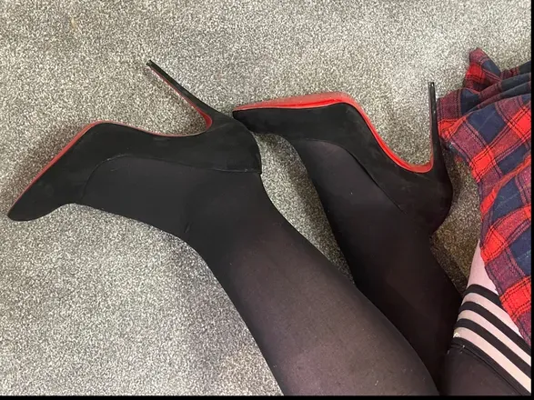 OnlyFans account  sensualsoles7_xx avatar 1
