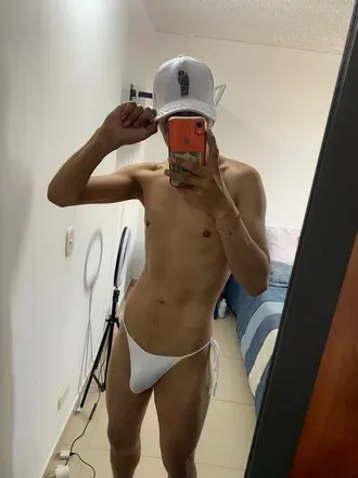 OnlyFans account  andru347 header 2
