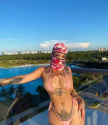OnlyFans cuenta doll_green avatar 1