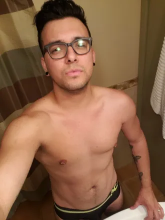 OnlyFans cuenta johnnycomealive25 header 2
