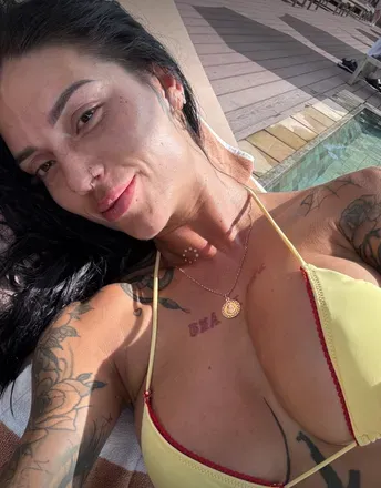 OnlyFans account  krystalmfree avatar 1