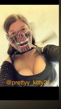 OnlyFans cuenta prettyy_kitty21 avatar 1
