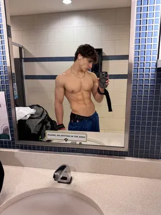 OnlyFans of italian21