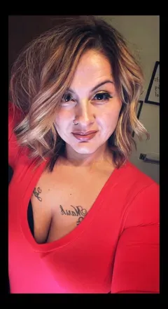 OnlyFans cuenta nursenikki6969 avatar 1