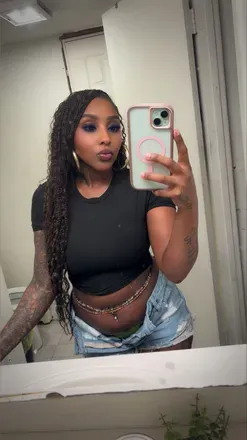 OnlyFans account  morelithoo avatar 1