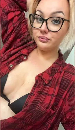 OnlyFans account  emistheone avatar 1
