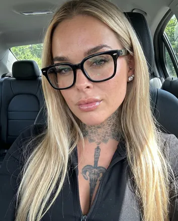OnlyFans of giaxclarke