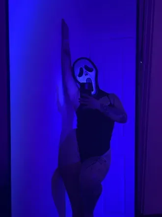 OnlyFans account  europeanndelicacyy avatar 1