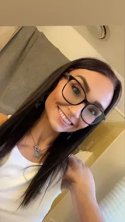 OnlyFans cuenta kinkykrissy_xo avatar 1