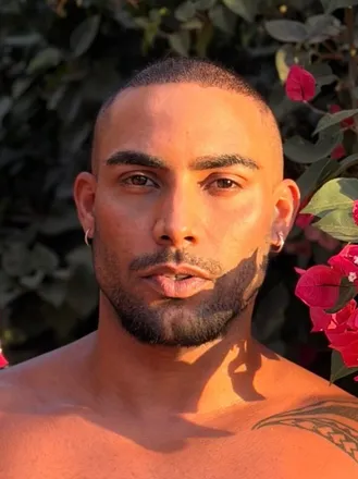 OnlyFans of only_guto