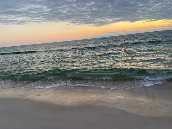 OnlyFans cuenta hannahnevius header 2