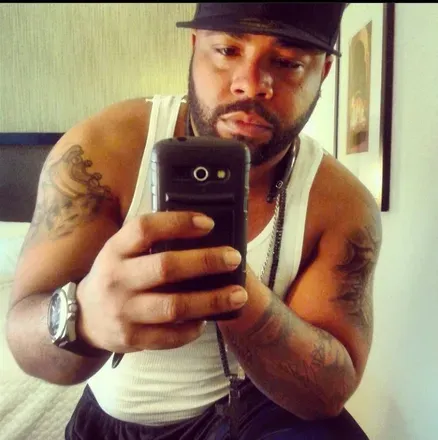 OnlyFans cuenta herloveslave header 2