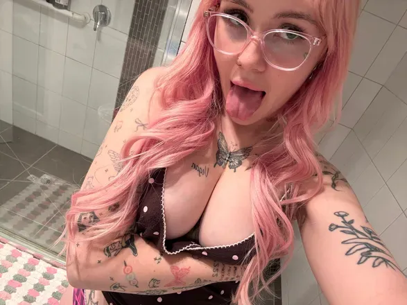 OnlyFans account  taylamay222 avatar 1