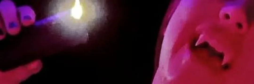 OnlyFans account  vampressvelvet header 2