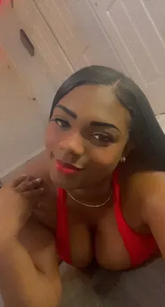 OnlyFans account  prettyzar header 2