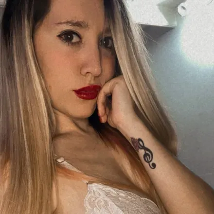 OnlyFans account  angielatinaa avatar 1
