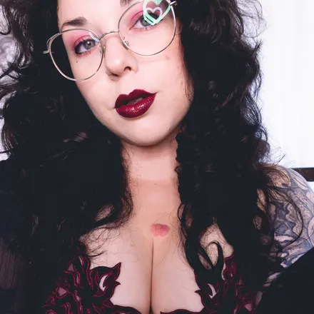 OnlyFans of leahvonnoire